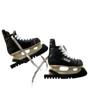 Bauer Kids Black Ice Skates